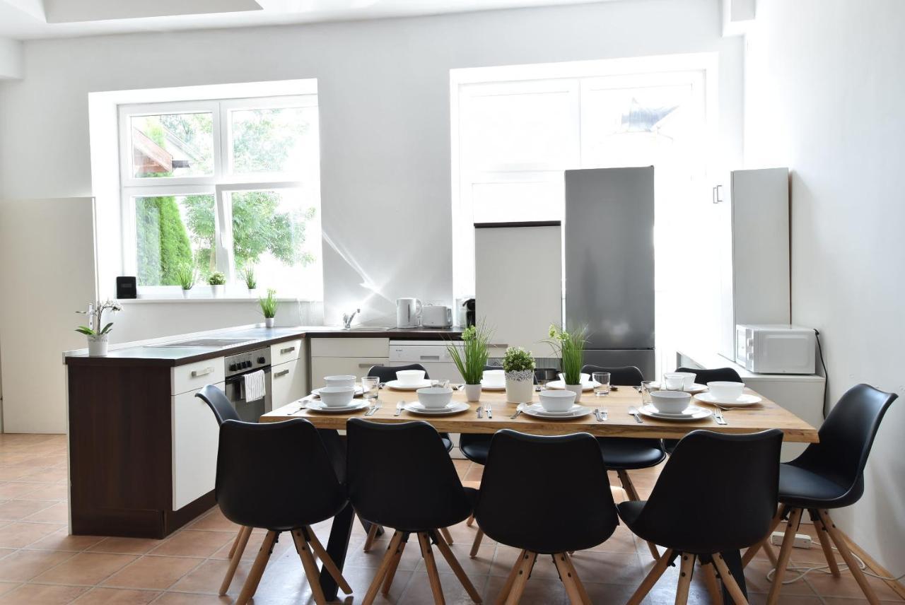 Riesiges Zentrales Apartment Mit Parkplatz Innsbruck Ngoại thất bức ảnh