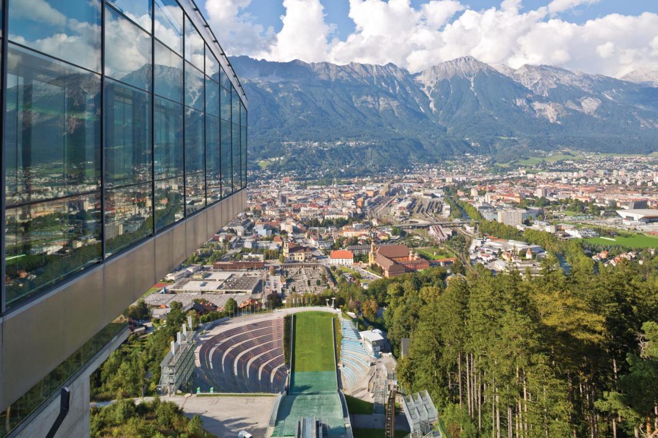 Riesiges Zentrales Apartment Mit Parkplatz Innsbruck Ngoại thất bức ảnh