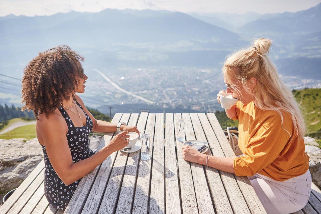Riesiges Zentrales Apartment Mit Parkplatz Innsbruck Ngoại thất bức ảnh
