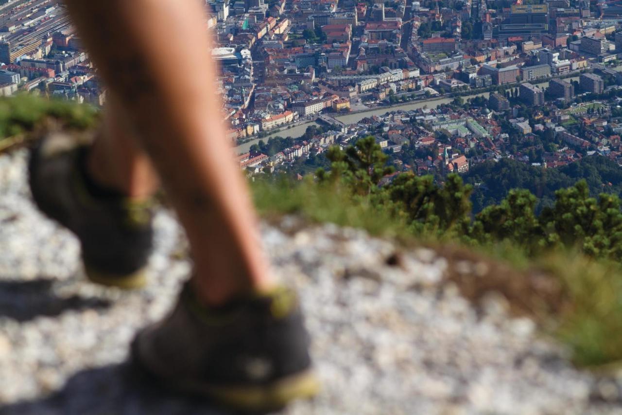 Riesiges Zentrales Apartment Mit Parkplatz Innsbruck Ngoại thất bức ảnh