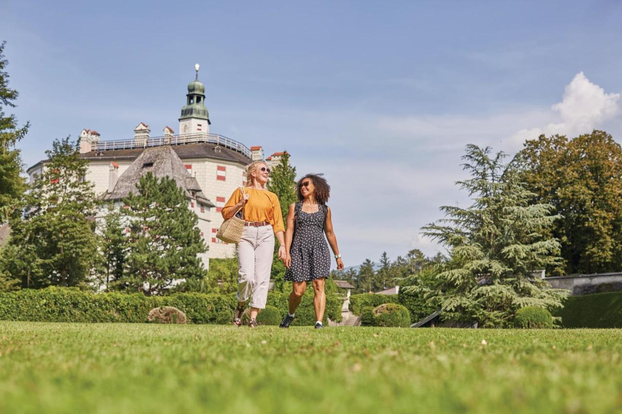 Riesiges Zentrales Apartment Mit Parkplatz Innsbruck Ngoại thất bức ảnh
