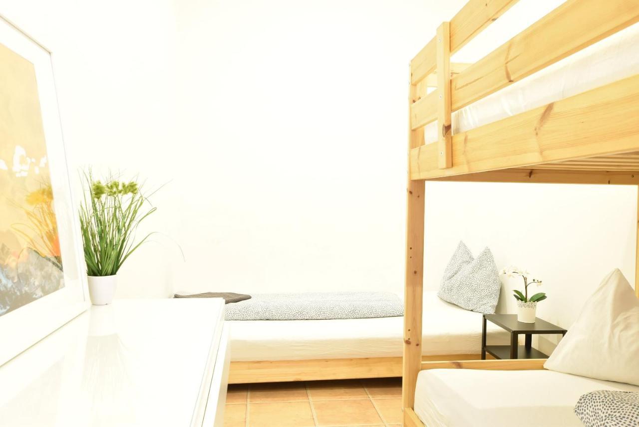 Riesiges Zentrales Apartment Mit Parkplatz Innsbruck Ngoại thất bức ảnh
